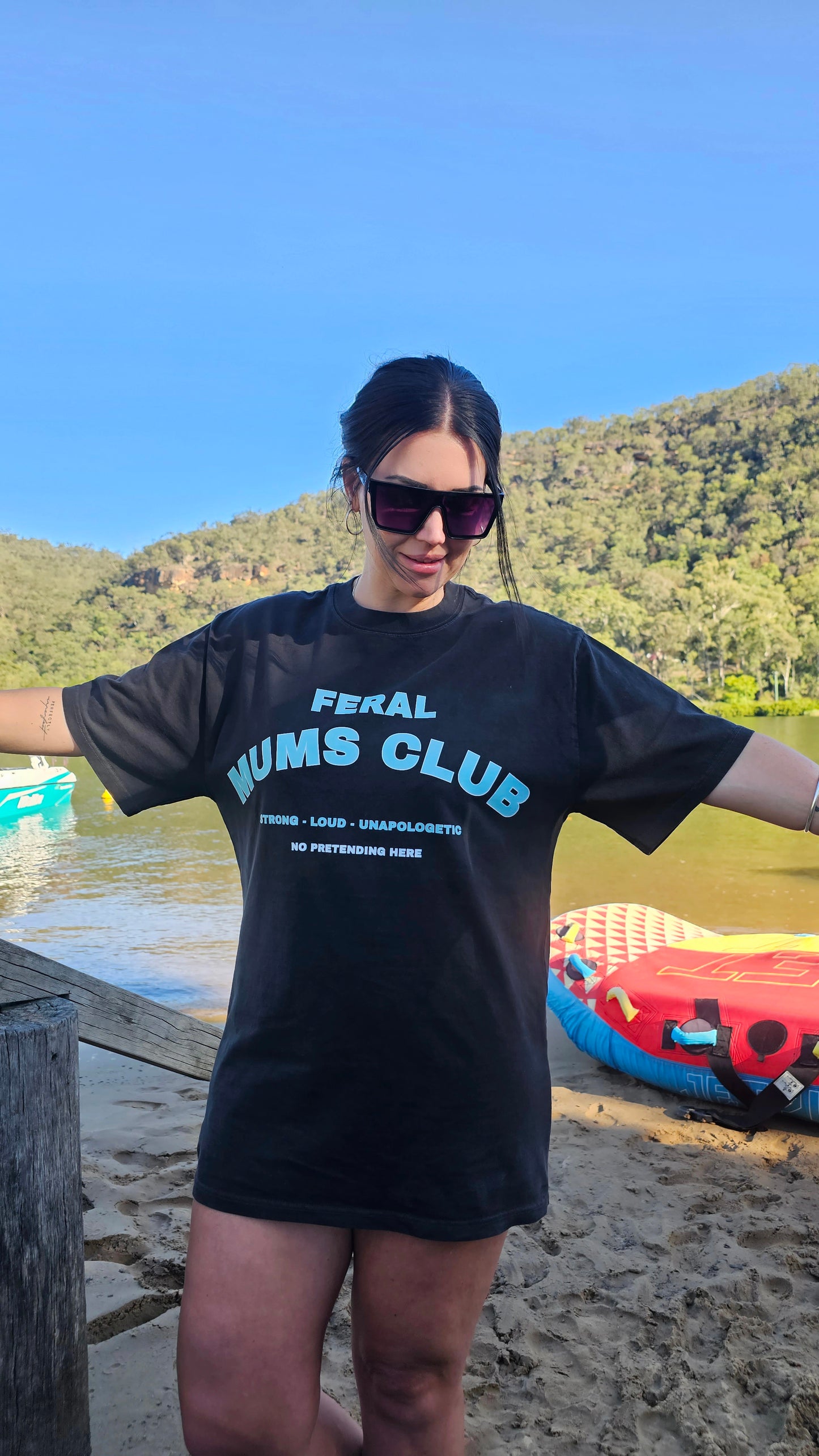 Feral Mums Club Faded Heavy T-Shirt