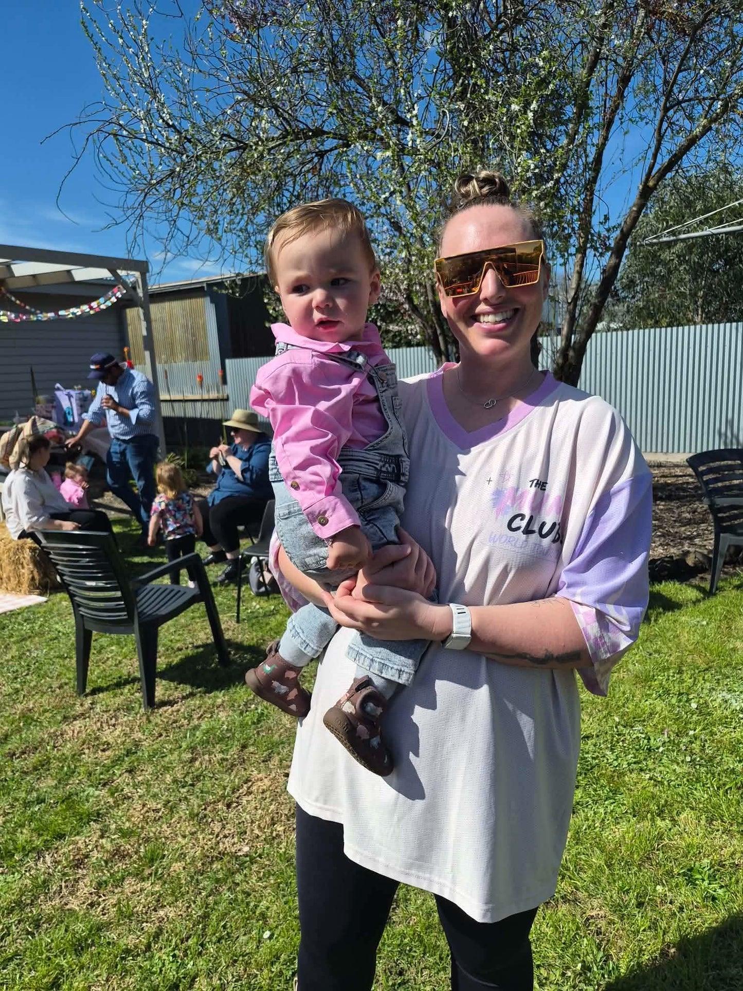 Mum Tour jerseys