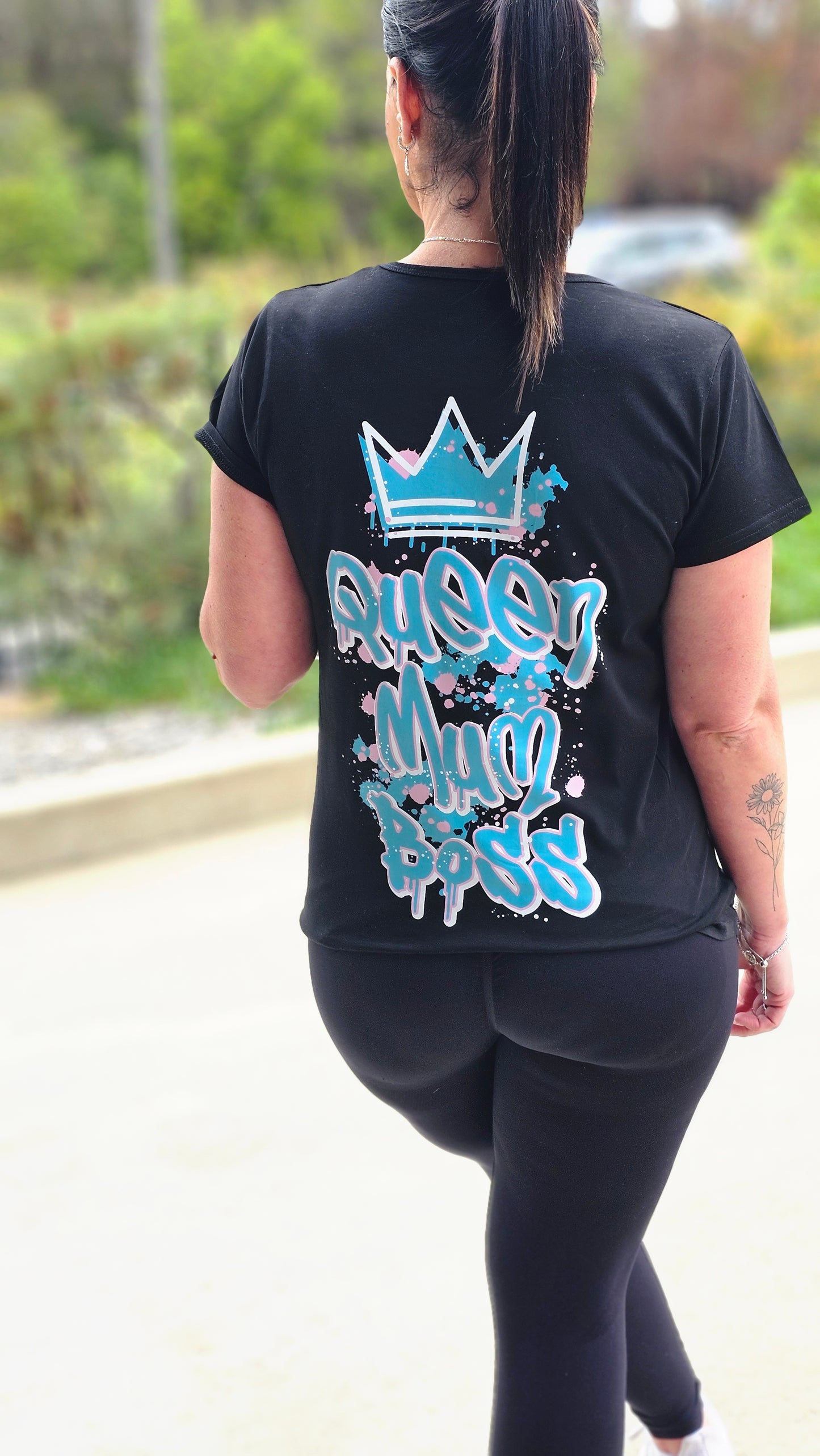 Queen Mum Boss Black T-Shirt